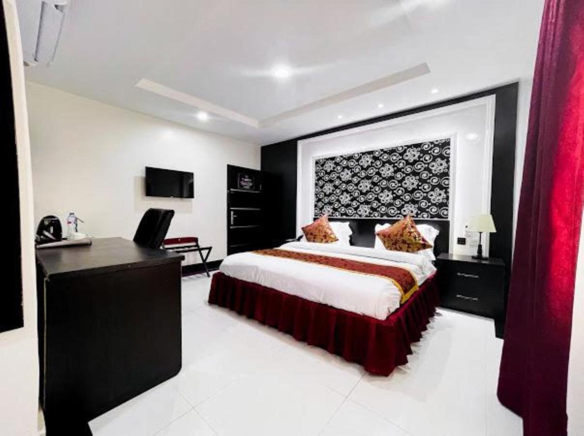 Pasadena Suites Lekki Exterior photo